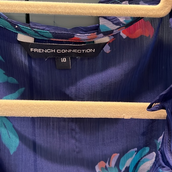 French Connection Sleeveless Floral Blouse - Picture 3 of 5